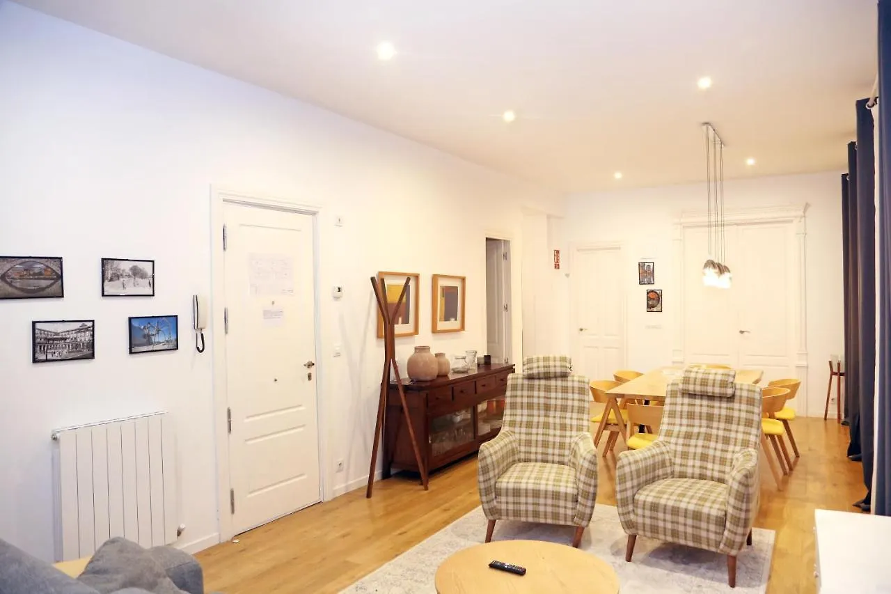 Piso Exclusivo Frente Al Casco Viejo Con Parking Gratis Apartman Bilbao